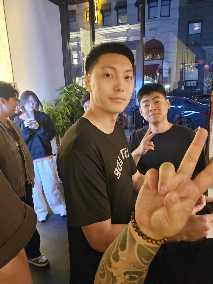 两个, dingy, 从图片可以